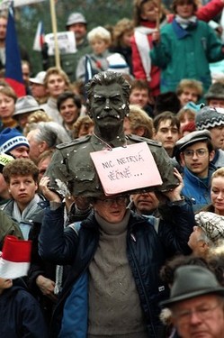 StalinBustInPrague2012-06-04.jpg